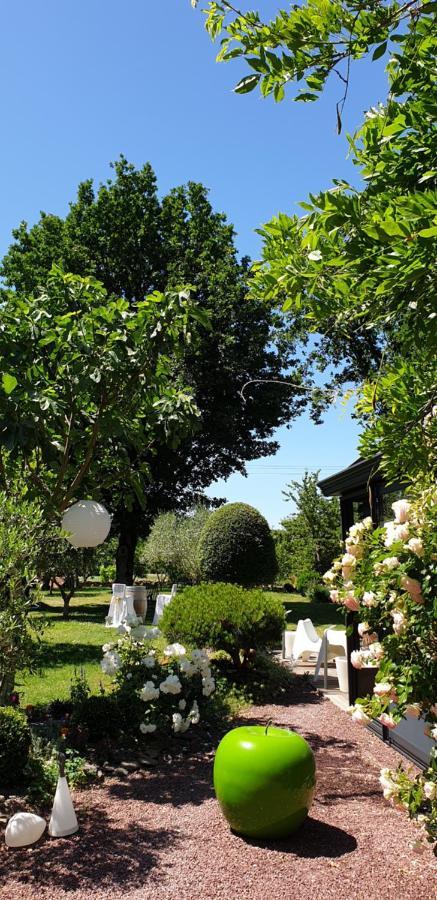 Patis De Cahot Au 108 Bed & Breakfast Bruz Exterior photo